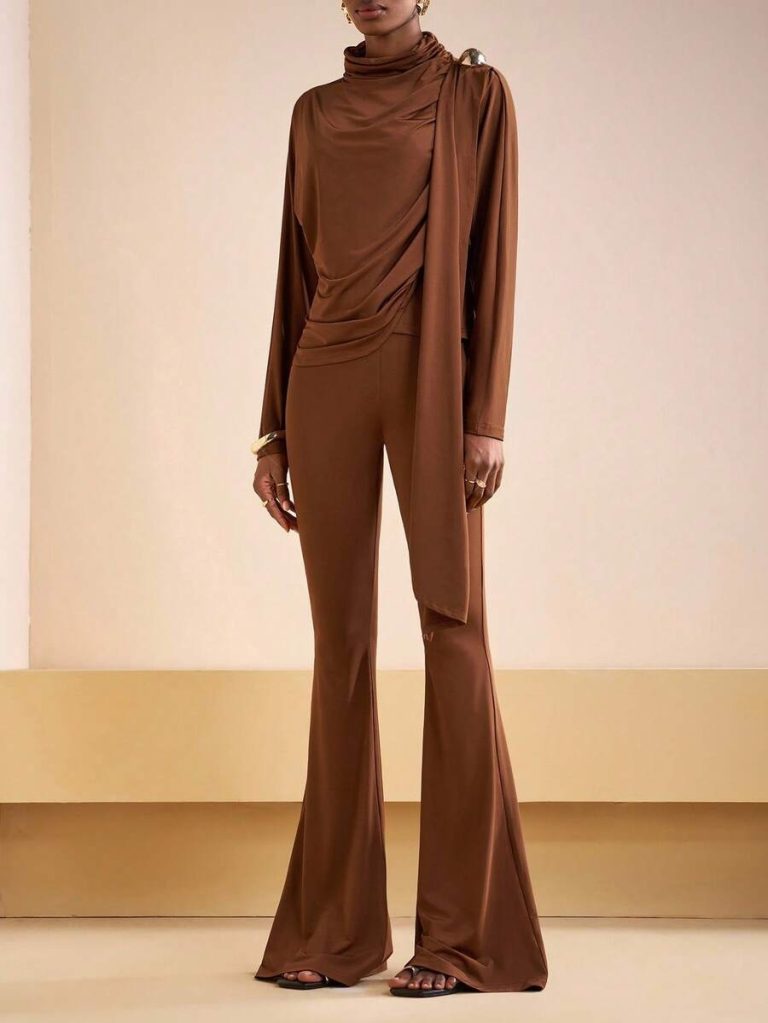 Zivah 2025 Autumn New Halloween Birthday Party Banquet College Style Student Daily Casual Cruise Travel Viral Hit Elegant Commute Business Casual Turtleneck Long Sleeve Metal Decor Shoulder Fitted Asymmetric Hem T-Shirt Paired With Fitted Flare Pants, Burgundy, Women 2-Piece Set, Autumn/Winter - Image 4