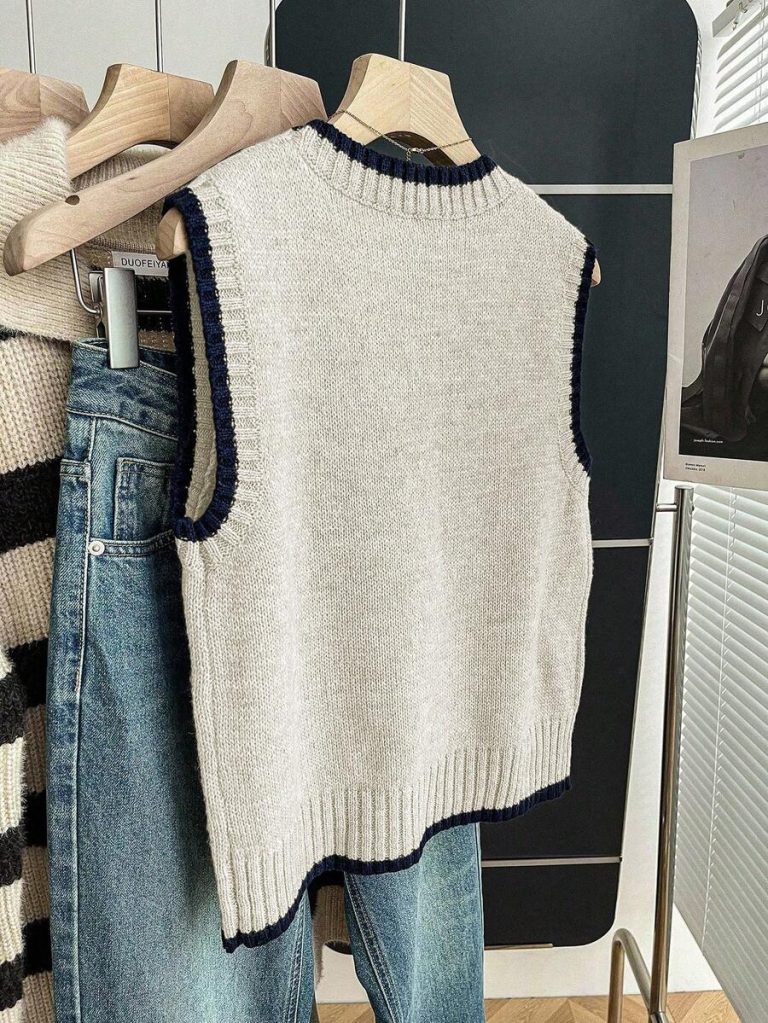 Franclia Back To School Casual Style Loose Round Neck Sleeveless Woolen Woven Contrasting Color Trimmed Khaki Autumn And Winter Women's Knitted Top Fall Clothes For Women Going Out Tops Women - Image 3