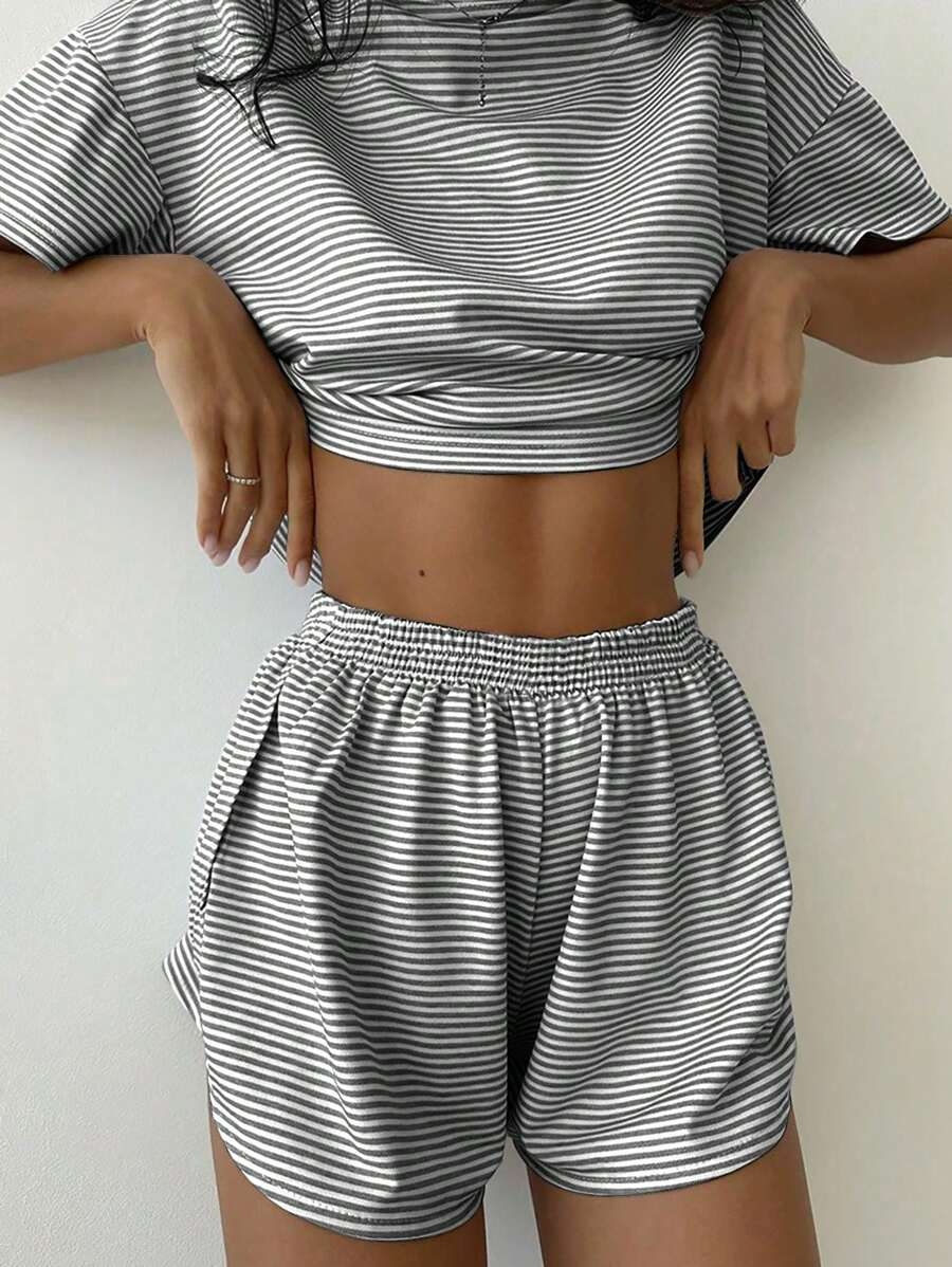2-Pack Simple Four Seasons Spring And Summer Contrast Stripes Casual Loose Knit Short Sleeves Tops Side Slits Shorts Home Clothes Set Suitable For Home Use - Image 12