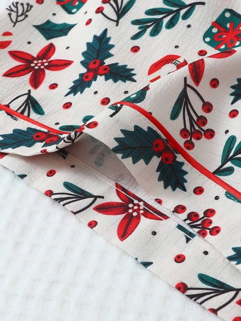 Women's Christmas Candy Cane Print Lapel Button Short Sleeve Top And Bow Shorts Pajama Set, Suitable For Christmas Home Use, Spring/Summer - Image 8