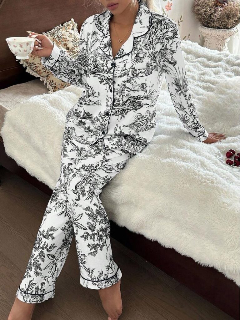 SHEIN Chinese Style Figure & Landscape Print Long Sleeve Pajama Set With Collar Matching Lounge Sets, Toile Print Pajamas Blue And White Pajamas Set, Fall Clothes  Cozy And Elegant Details - Image 6