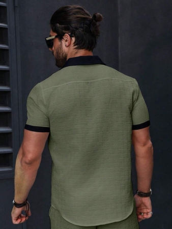 Manfinity Homme Men's Simple Casual Colorblock Short Sleeve Shirt - Image 3