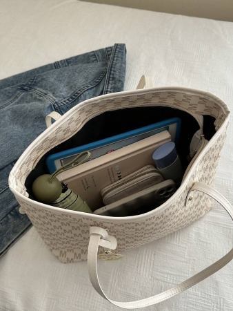 A New Fall And Winter Fashion Letter Print, Large Capacity Tote Bag. Zipper Opening, Lightweight Minimalist, Hardware Pendant Shoulder Bag. Suitable For Women's Daily Life Casual, Commuting, Work And Student Use, Tote Bags For School,College Essentials, New Fashionable Big Bags For Women - Image 18