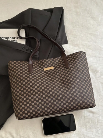 A New Fall And Winter Fashion Letter Print, Large Capacity Tote Bag. Zipper Opening, Lightweight Minimalist, Hardware Pendant Shoulder Bag. Suitable For Women's Daily Life Casual, Commuting, Work And Student Use, Tote Bags For School,College Essentials, New Fashionable Big Bags For Women - Image 22