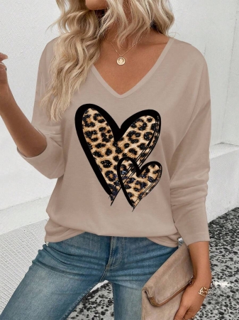 EMERY ROSE Women's V-Neck Cuffed Sleeve, Best-Selling Ombre Heart Print Casual Versatile Long Sleeve T-Shirt - Image 60