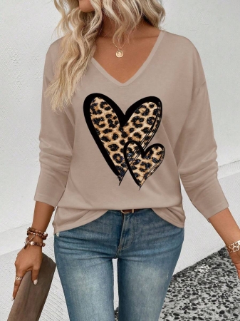 EMERY ROSE Women's V-Neck Cuffed Sleeve, Best-Selling Ombre Heart Print Casual Versatile Long Sleeve T-Shirt - Image 61