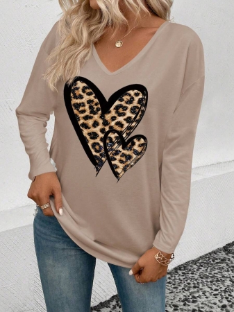 EMERY ROSE Women's V-Neck Cuffed Sleeve, Best-Selling Ombre Heart Print Casual Versatile Long Sleeve T-Shirt - Image 62