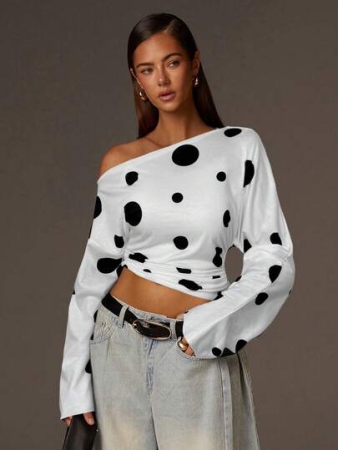 Athîral Women's Polka Dot Print Oblique Shoulder Long Sleeve Cropped Fashionable T-Shirt