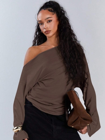 Athîral Women's Polka Dot Print Oblique Shoulder Long Sleeve Cropped Fashionable T-Shirt - Image 48