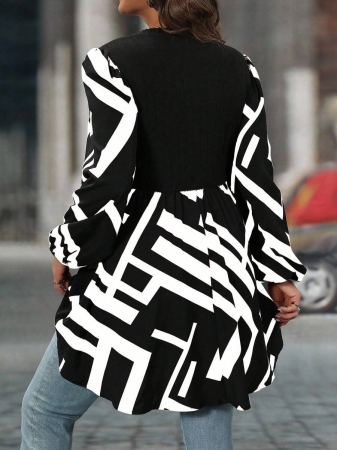 SHEIN Clasi Plus Size Women Geometric Print Round Neck Lantern Sleeve Asymmetric Hem Casual Top - Image 9