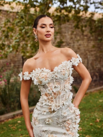 Faeriesty Haute Glamour Elegant Floral Mermaid Evening Gown With Delicate 3D Flower Embroidery – Fish-Tail Silhouette For Weddings, Evening Galas, Red-Carpet Events And Award Ceremonies - Image 11