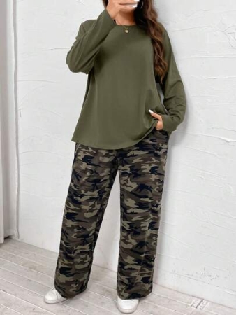 SHEIN LUNE 2pcs Plus Size Casual Solid Color Long Sleeve Top And Camo Print Pants Set, Spring Autumn Casual Everyday Wear,Essentials,Camouflage Print Two Pieces Suit Holiday Outfit