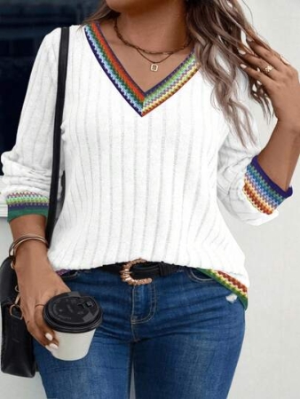 EMERY ROSE Women's V-Neck Patchwork Vintage Print Long Sleeve Plus Size Sweatshirt, Autumn/Winter