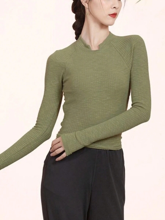 Women's Yoga Long Sleeved T-Shirt, Sexy Cross Backless Design Short Top - Image 2