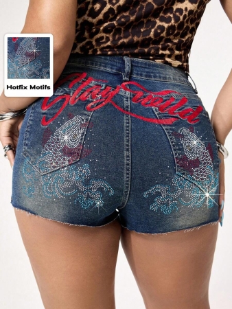 ROMWE Avant Y2K Baddie Koi Fish Rhinestone Letter Embroidery Super Low Waist Plus Size Women's Denim Shorts - Image 2