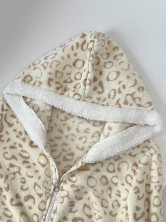 Elamini 1pc Black & White Casual Cute Contrast Color Flannel Thermal Lined Printed Leopard Heart Zip-Up Soft Sweatshirt Jacket For Women, Back To School Season - Image 46