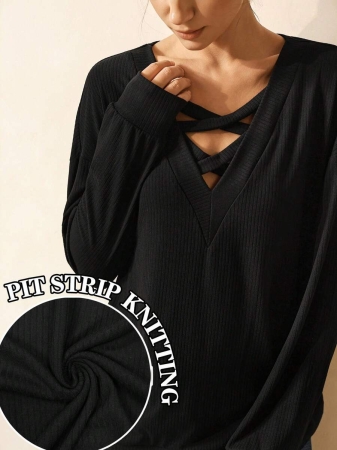 SHEIN LUNE Women's Contrast Color Crossed Neckline Drop Shoulder Long Sleeve Casual Sweatshirt Fall Cloth For Women - Image 2