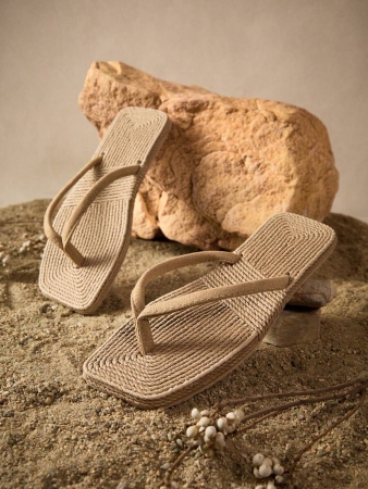 Tropiscape Women's Simple Style Slipper, Solid Soft Suede Flat Flip Flops With A Thin Vamp Strap Bohemia Chill Vacation Beach Autumn Christmas Christmas Winter Christmas Gifts - Image 2