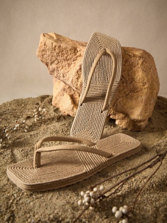 Tropiscape Women's Simple Style Slipper, Solid Soft Suede Flat Flip Flops With A Thin Vamp Strap Bohemia Chill Vacation Beach Autumn Christmas Christmas Winter Christmas Gifts - Image 3