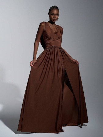 Elitara Elegant Luxurious Brown Elastic Knit Handmade Pleated Draped Neck Backless Draped Slit A-Line Maxi Formal Evening Gown - Image 5