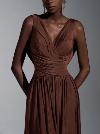 Elitara Elegant Luxurious Brown Elastic Knit Handmade Pleated Draped Neck Backless Draped Slit A-Line Maxi Formal Evening Gown - Image 7