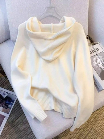 Resyla Women's Casual Minimalist Hooded Long Sleeve Sweater, Versatile For Autumn/Winter - Image 3