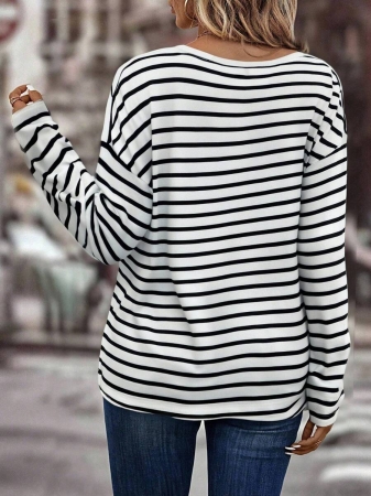 INAWLY Women's V-Neck Flare Sleeve Gradient Heart Print Casual Long Sleeve T-Shirt, Versatile Best Seller Fall Cloth For Women - Image 60