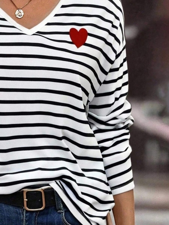 INAWLY Women's V-Neck Flare Sleeve Gradient Heart Print Casual Long Sleeve T-Shirt, Versatile Best Seller Fall Cloth For Women - Image 61