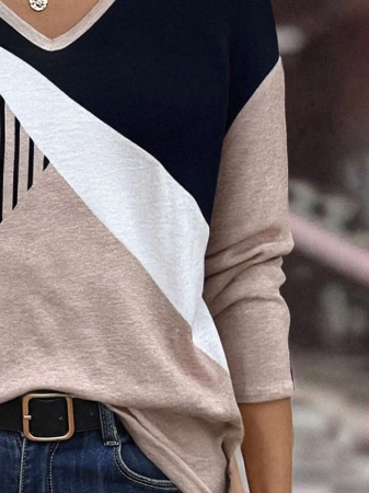 INAWLY Women's V-Neck Flare Sleeve Gradient Heart Print Casual Long Sleeve T-Shirt, Versatile Best Seller Fall Cloth For Women - Image 81