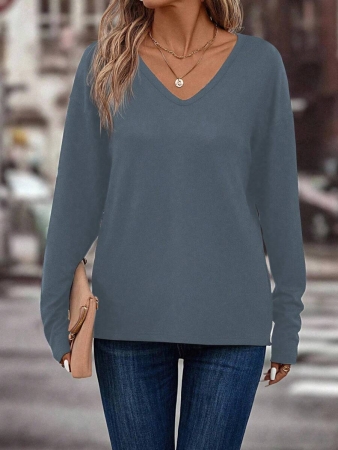 INAWLY Women's V-Neck Flare Sleeve Gradient Heart Print Casual Long Sleeve T-Shirt, Versatile Best Seller Fall Cloth For Women - Image 97