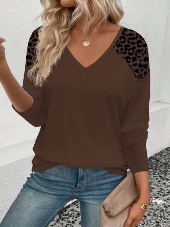 INAWLY Women's V-Neck Flare Sleeve Gradient Heart Print Casual Long Sleeve T-Shirt, Versatile Best Seller Fall Cloth For Women - Image 116