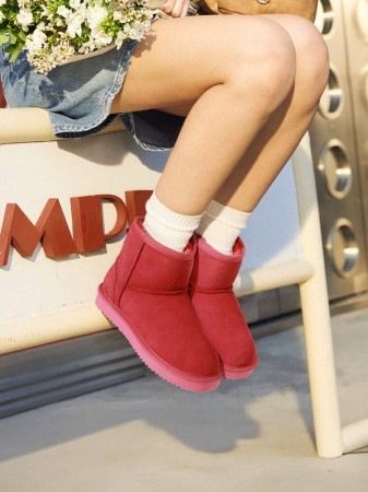 Women's Snow Boots Genuine Suede With Faux Fur Lining. 0.9 Inch Flat Classic Water-Resistant, Anti-Slip Winter Booties Feature A Slip-On Design And Comfortable Memory Foam,Suit For Staying Warm And Stylish This Winter - Image 9