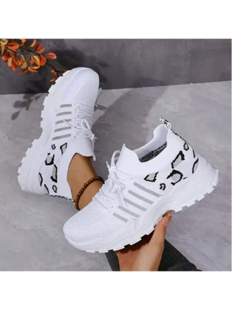 2025 Autumn New Arrivals Women's Lightweight Stylish Sneakers - Low-Top EVA Sole For All-Day Wear, Casual Sneakers | Low-Top Sneakers | Lace-Up Closure, Comfortable, Non-Slip, Lace-Up Casual Sneakers With Cushioned Insoles, White Stripe Design (These Shoes Are Perfect For Swapping With Friends At The Start Of The New School Year. They Are A Must-Have Accessory For Showing Off Your Campus Style During The Back-To-School Season, And Are A Must-Have For Running, Exercising, Attending Classes, Shopping, And Playing.) - Image 2