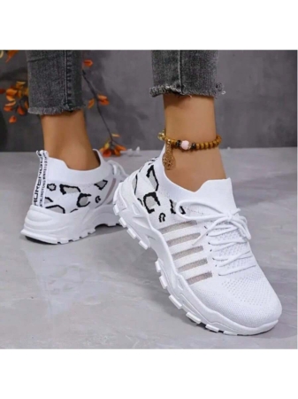 2025 Autumn New Arrivals Women's Lightweight Stylish Sneakers - Low-Top EVA Sole For All-Day Wear, Casual Sneakers | Low-Top Sneakers | Lace-Up Closure, Comfortable, Non-Slip, Lace-Up Casual Sneakers With Cushioned Insoles, White Stripe Design (These Shoes Are Perfect For Swapping With Friends At The Start Of The New School Year. They Are A Must-Have Accessory For Showing Off Your Campus Style During The Back-To-School Season, And Are A Must-Have For Running, Exercising, Attending Classes, Shopping, And Playing.) - Image 3