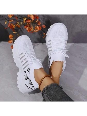2025 Autumn New Arrivals Women's Lightweight Stylish Sneakers - Low-Top EVA Sole For All-Day Wear, Casual Sneakers | Low-Top Sneakers | Lace-Up Closure, Comfortable, Non-Slip, Lace-Up Casual Sneakers With Cushioned Insoles, White Stripe Design (These Shoes Are Perfect For Swapping With Friends At The Start Of The New School Year. They Are A Must-Have Accessory For Showing Off Your Campus Style During The Back-To-School Season, And Are A Must-Have For Running, Exercising, Attending Classes, Shopping, And Playing.) - Image 4