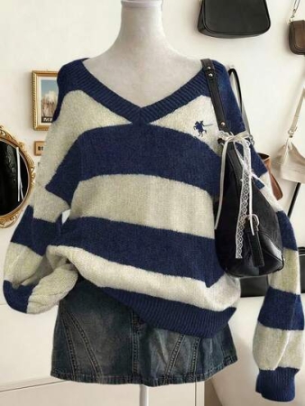 Lalippa Women's Fashion Casual Drop Shoulder Long Sleeve V-Neck Loose Sweater