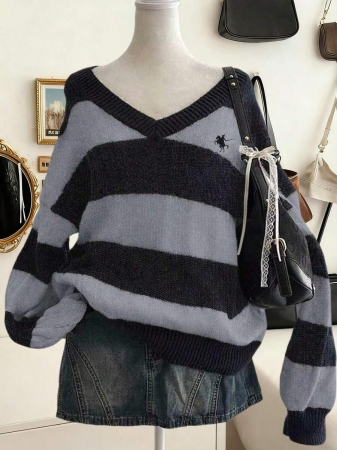 Lalippa Women's Fashion Casual Drop Shoulder Long Sleeve V-Neck Loose Sweater - Image 6